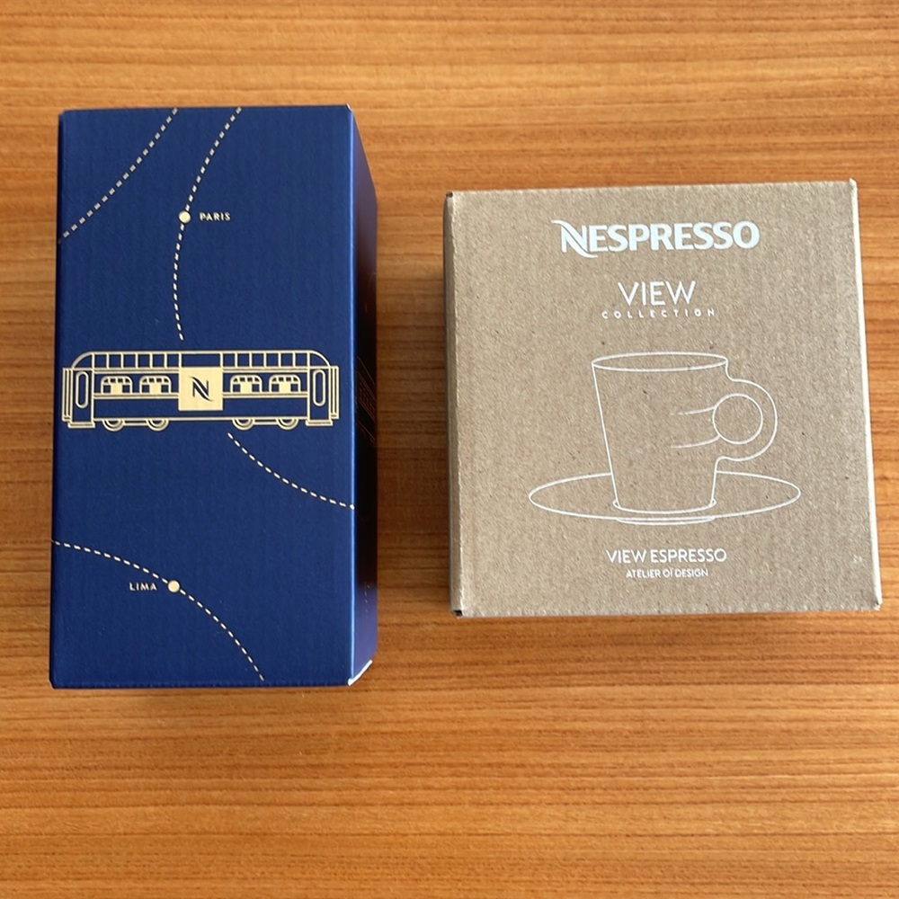 Nespresso Festive Travel Mug / View Espresso Cups & Saucers
